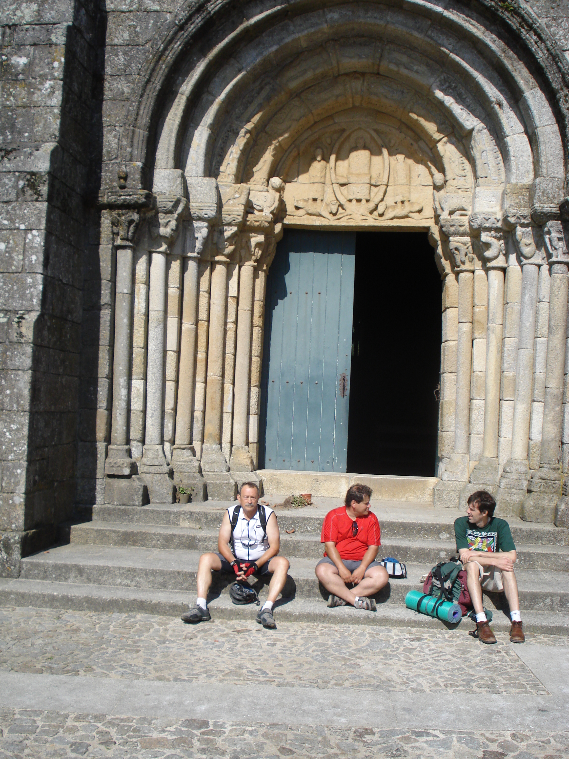 Entrada iglesia s.Pedro de Rates