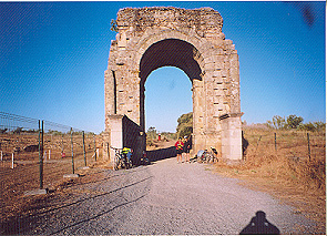 BEN VAL UNA PARADA-CIUTAT ROMANA DE CAPARA