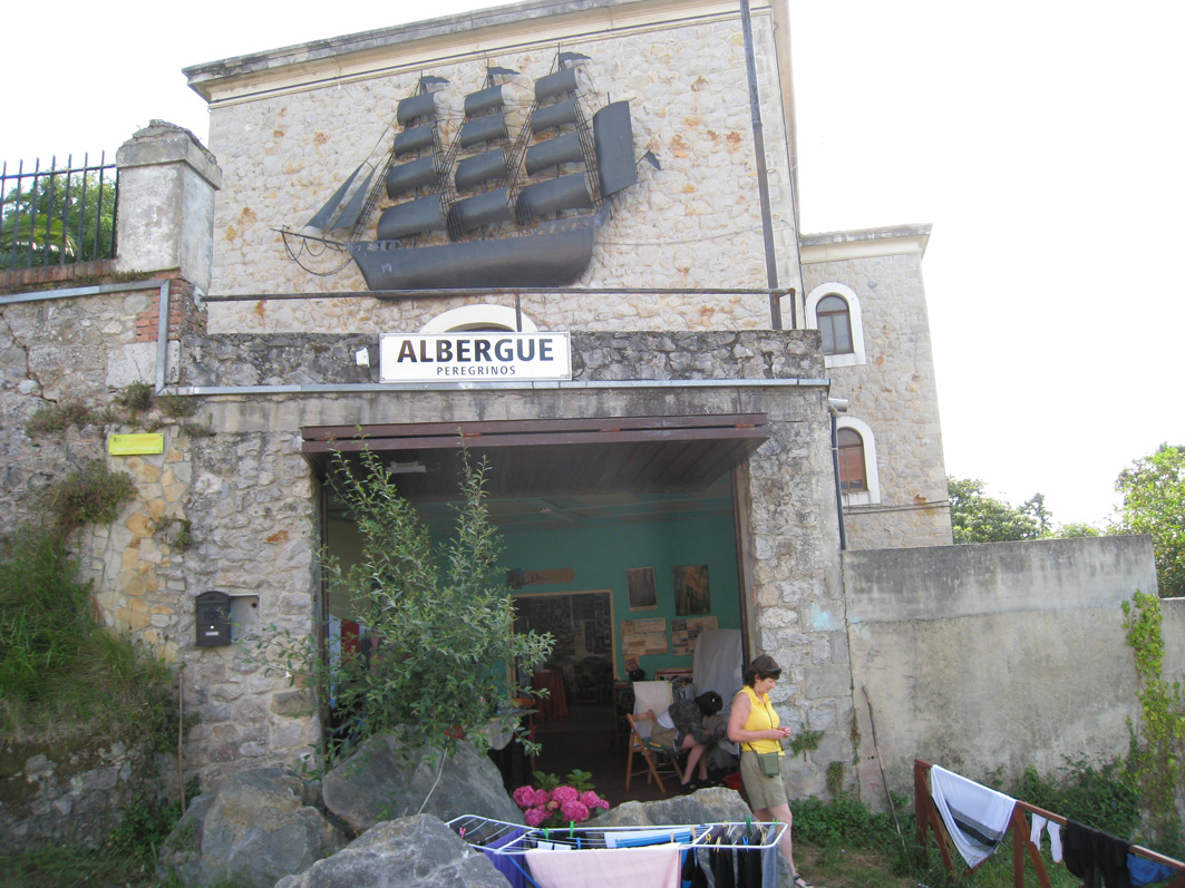 ALBERGUE  DE S. VICENTE DE LA B. 